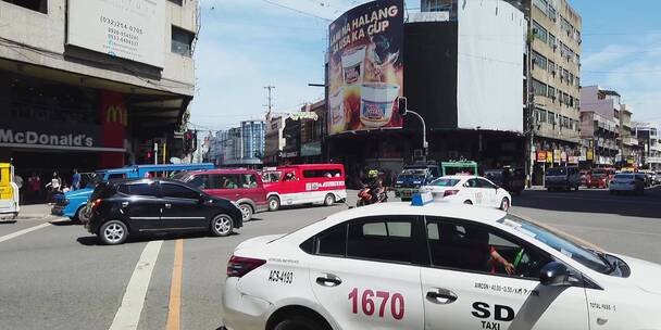 菲律宾城市交通街头街景东南亚旅行视频素材