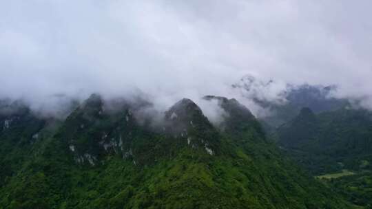 航拍雨后群山云雾缭绕山峦叠嶂山脉山川