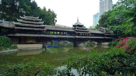 广西少数民族村寨老房子和风雨桥