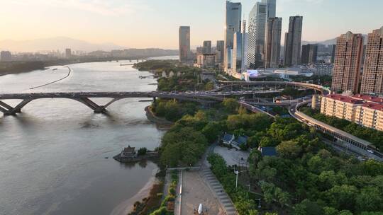 航拍福州闽江尤溪洲大桥道路江景