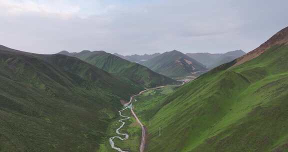 西藏高山云海