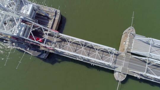 比利时  诺德卡斯泰尔布鲁格大桥视频素材模板下载