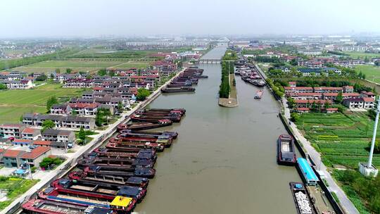 航拍上海青浦油墩港内河航道视频素材模板下载