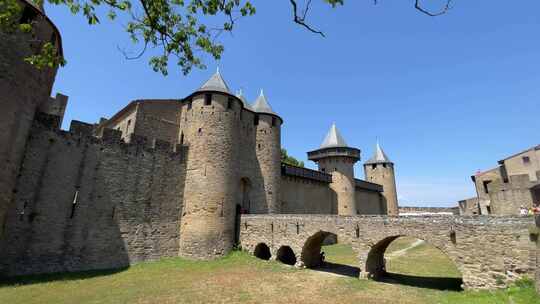 南法中世纪城堡内城