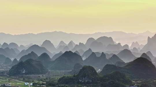 桂林山水喀斯特地貌航拍中国