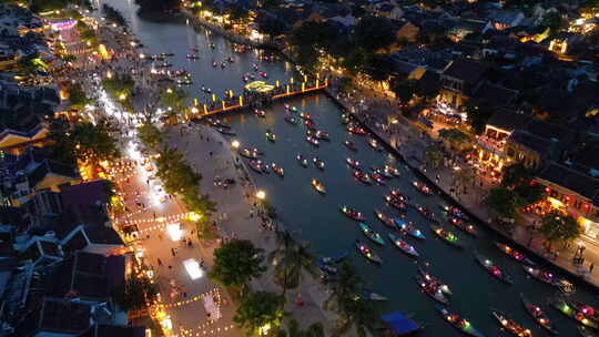 越南著名会安古镇夜景，节日盛况