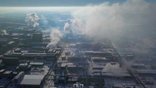 航拍大型的工业园区大气污染
