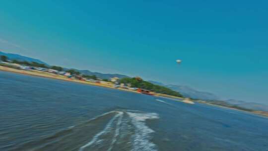 大海海上滑翔伞冲浪旅行度假玩乐蓝天白云