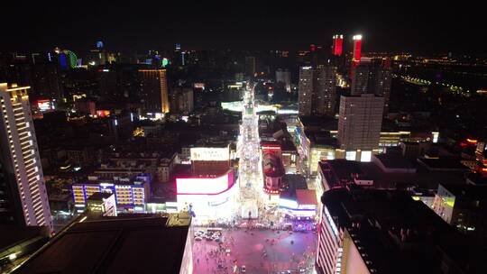 湖南长沙黄兴路步行街夜景灯光人流