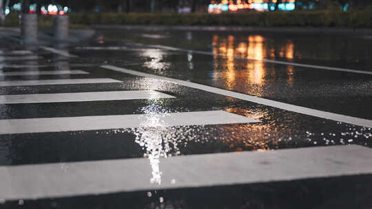 雨夜街道