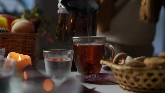 享受舒适的茶点时光，享受清爽的茶点和美味