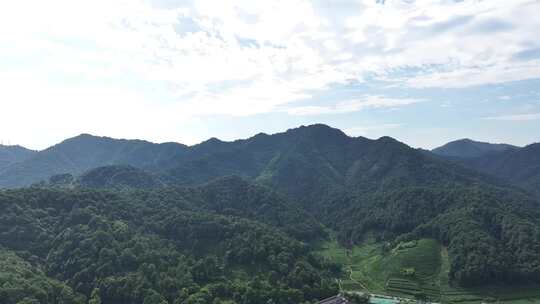 航拍晨曦中的西湖名胜风景区西湖群山