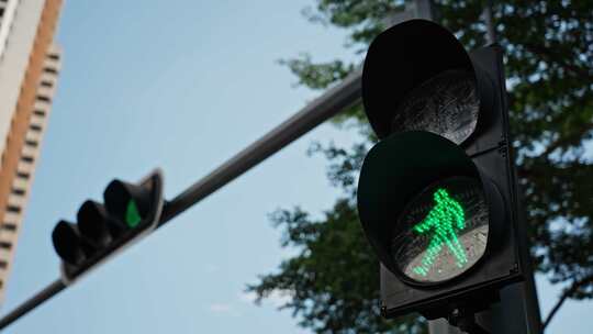【正版素材】路口红绿灯视频素材模板下载