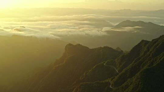 4k航拍山村晚霞