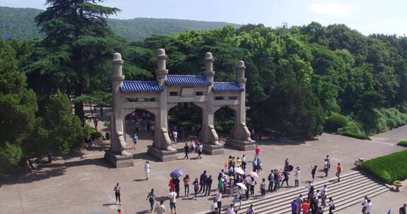 航拍南京中山陵 牌坊  夏季 中景 右转