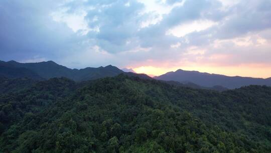 新农村大山田野森林日出日落夕阳朝阳