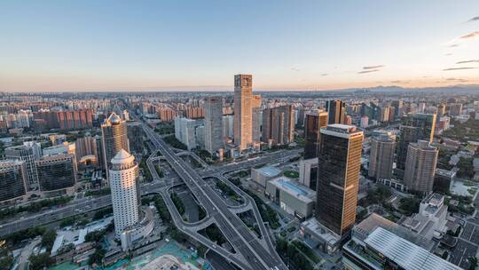 北京城市日转夜延时，国贸桥车水马龙