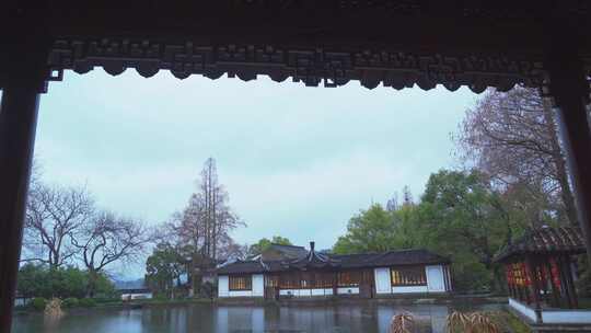 杭州西湖郭庄雨天风景