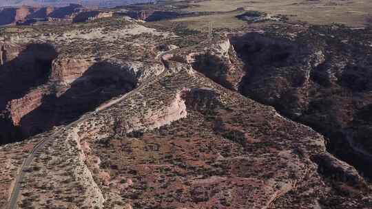 黑色峡谷空中射击无人机4K美国地形史诗