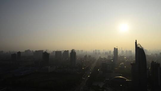 城市日落场景