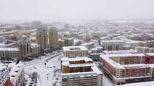 大雪覆盖城市