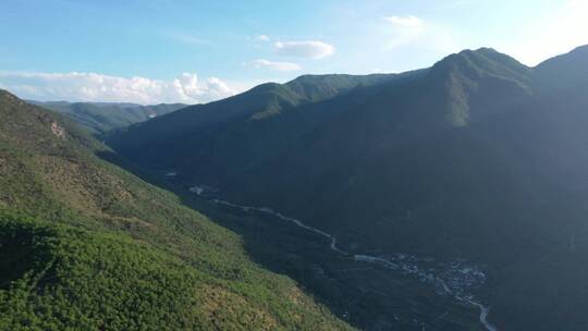 香格里拉，长江第一湾，河流，高原，高山