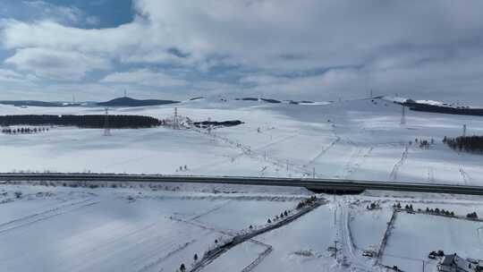 大兴安岭初春雪后的高速公路视频素材模板下载