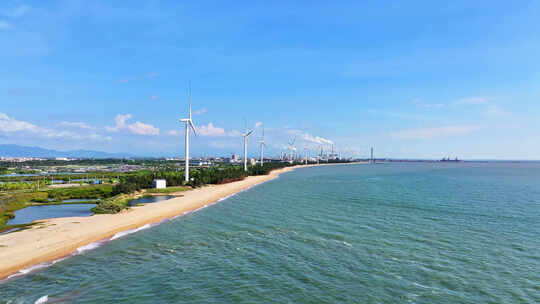 海南东方市鱼鳞洲海边的风车