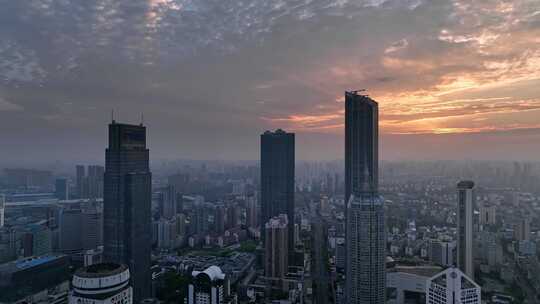 无锡城市航拍城市无锡市中心日落晚霞视频素材模板下载