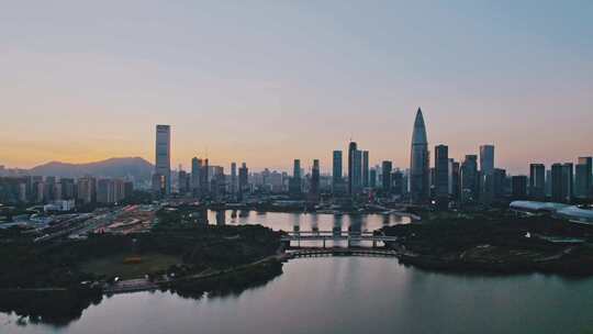 深圳湾人才公园看深圳CBD大厦和日落夜景