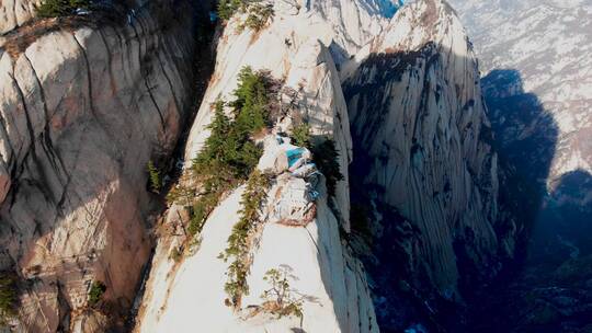 陕西渭南华山风景区东峰航拍4k