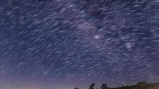 星空延时银河拖尾