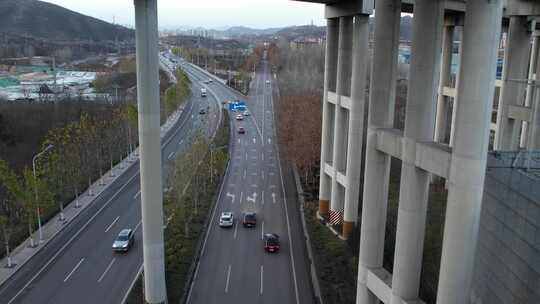 车辆 行驶 跟车 公路 车流