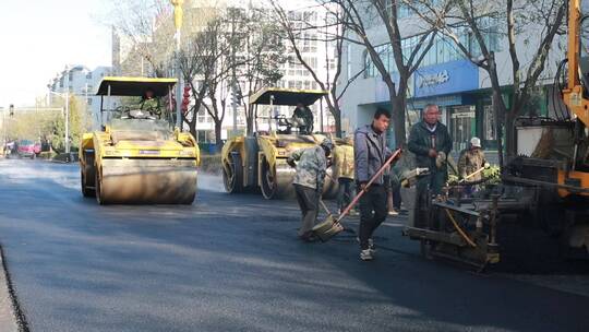 工程施工道路修路铺油