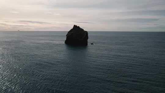 冰岛海，岩石，海浪，无人机