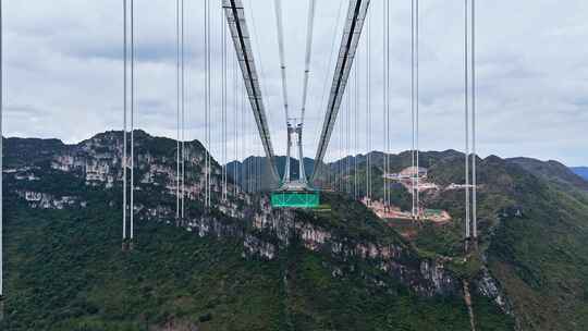 花江峡谷大桥建设航拍