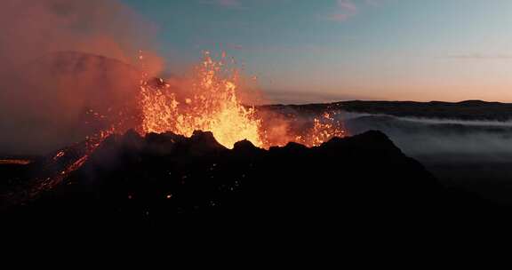 火山，喷发，熔岩，烟雾