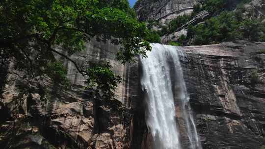 洛阳白云山九龙瀑山涧瀑布溪流