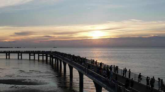 海边城市航拍建筑大海日落