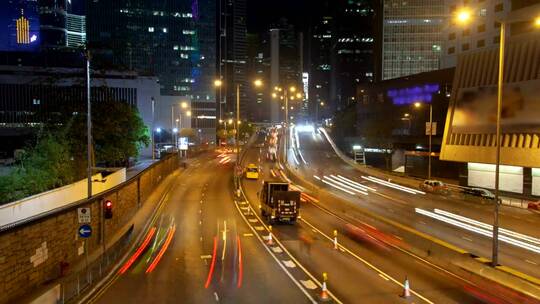 香港夜间交通畅通无阻