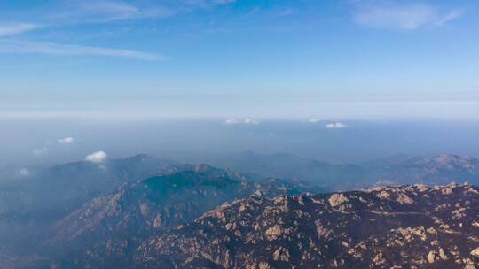 崂山巨峰游览区的云海风景