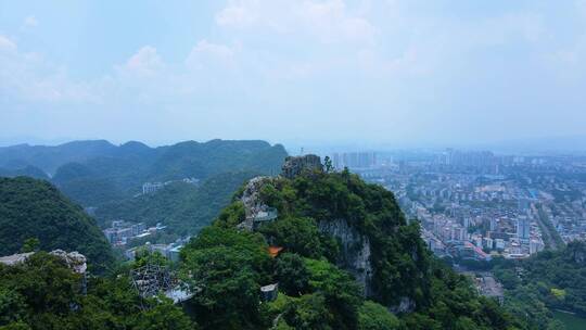 柳州航拍马鞍山城市风景