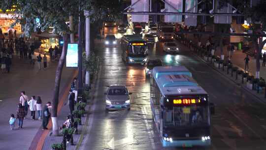 重庆城市夜晚街道交通车流道路车辆车来车往