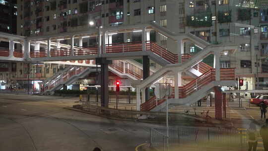 香港英皇道人行天桥