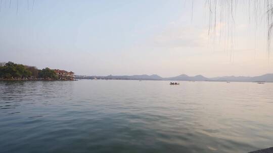 杭州西湖湖边风景