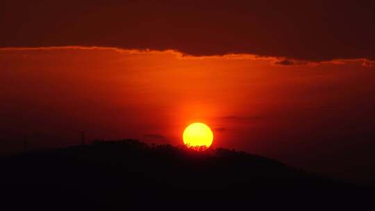 唯美山峰日落（6分钟实拍原始素材）夕阳