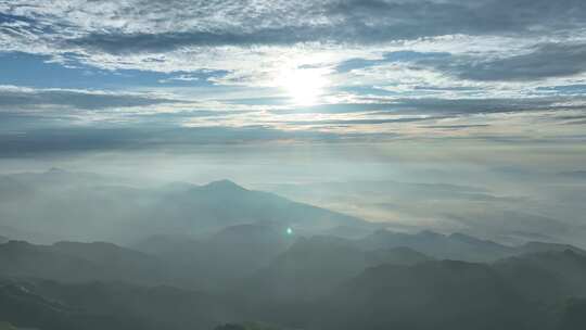 大气山峰森林航拍山川云海山脉壮丽山河风光