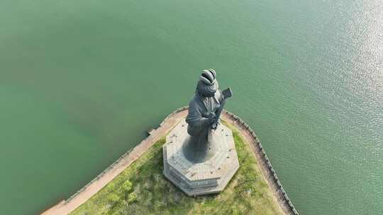 鄱阳湖国家湿地公园饶娥雕像航拍湖泊风景