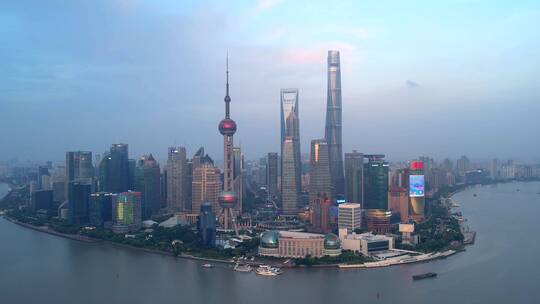 航拍上海地标建筑陆家嘴金融中心