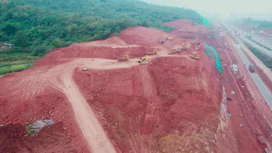 航拍城市建设修路